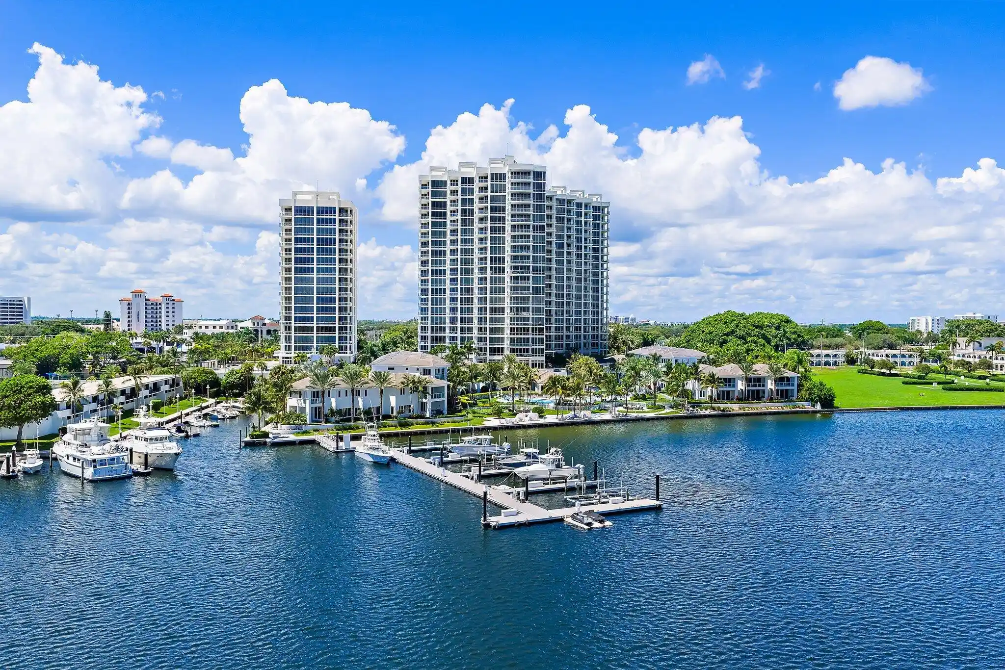 Listing Photo 1 - Condo for sale in 1 Water Clb Wy located at 1 Water Clb Wy, North Palm Beach, FL 33408 - Unit #301