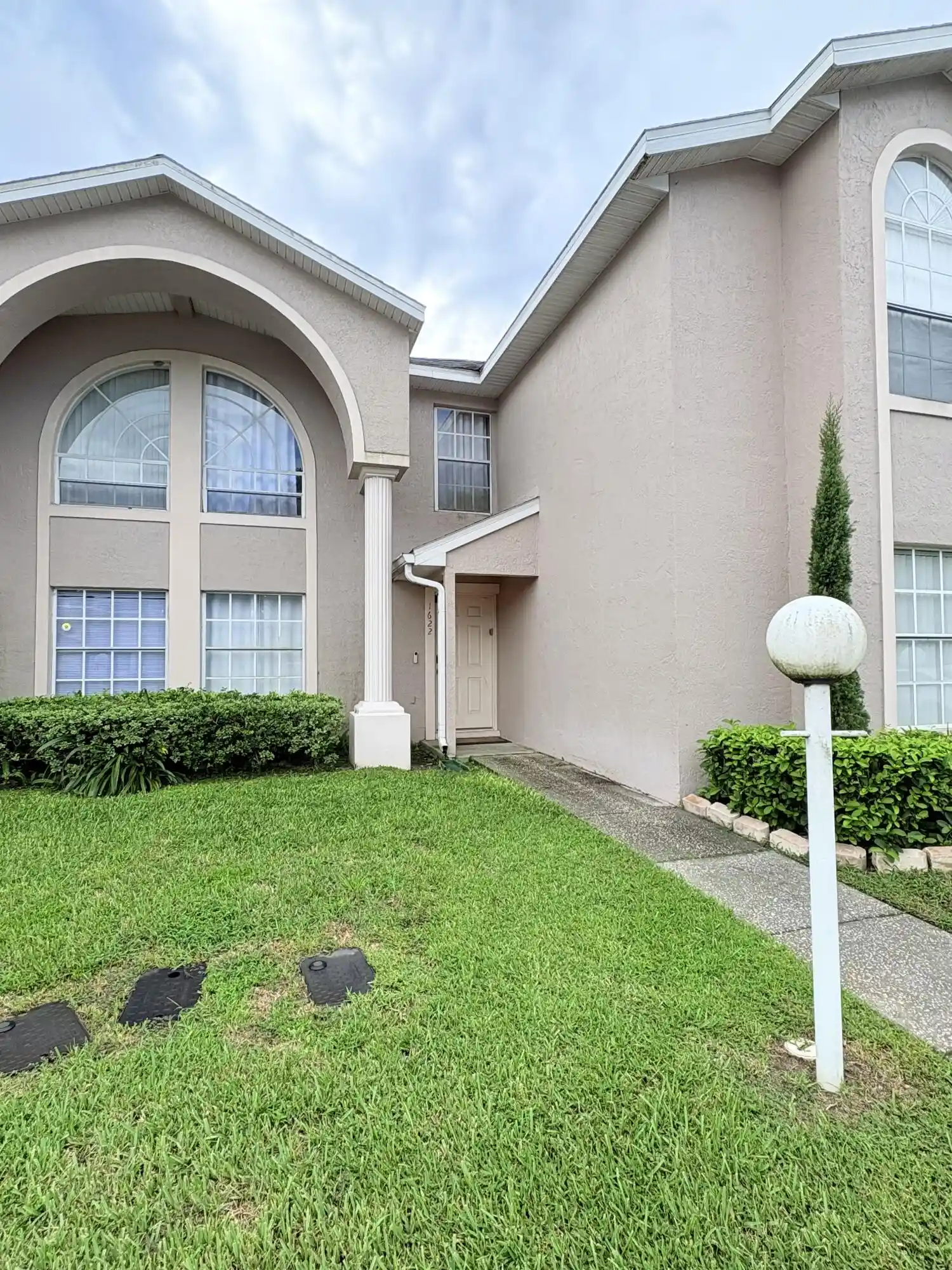 Photo 1 of Townhouse for sale at 1622 Windsor Oak Ct, Kissimmee, FL 34744 | MLS# B26076288 | Listing updated on 2026-10-05