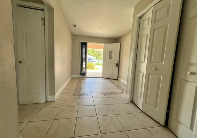 Photo 2 of Single family home for sale at 111 Shaddock Dr, Auburndale, FL 33823 | MLS# B26076371 | Listing updated on 2026-10-09