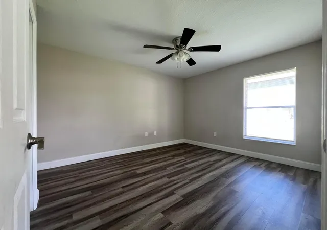 Photo 3 of Single family home for sale at 111 Shaddock Dr, Auburndale, FL 33823 | MLS# B26076371 | Listing updated on 2026-10-09