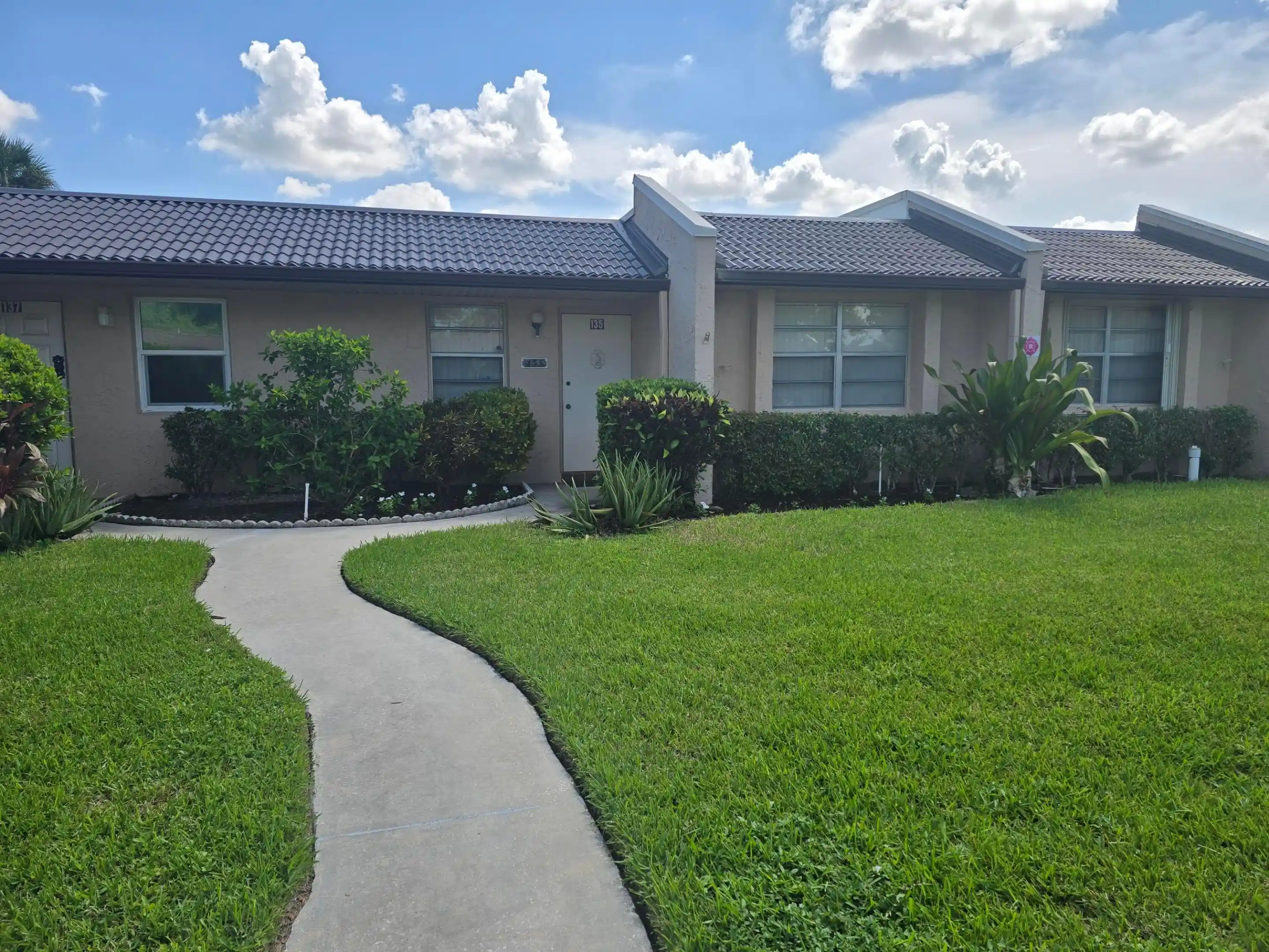 Photo 1 of Single family home for sale at 135 Lake Meryl Dr, West Palm Beach, FL 33411 | MLS# B26076609 | Listing updated on 2026-10-02