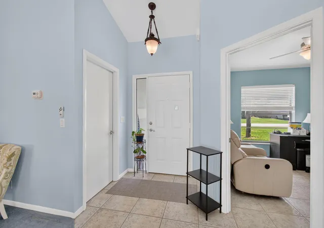 Photo 3 of Single family home for sale at 39 Cedar Cir, Boynton Beach, FL 33436 | MLS# B26076686 | Listing updated on 2026-10-10