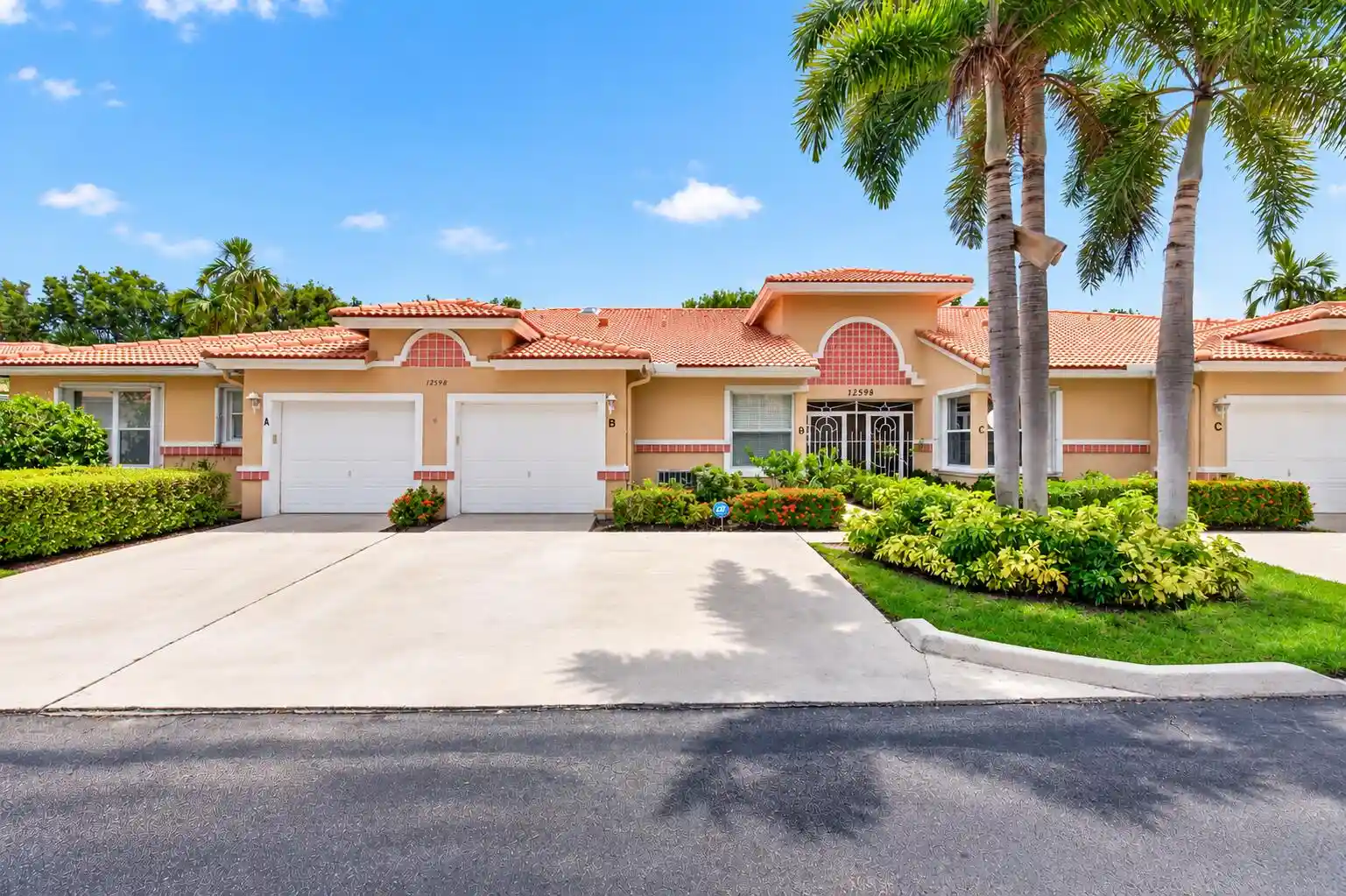 Photo 1 of Single family home for sale at 12598 Crystal Pointe Dr #B, Boynton Beach, FL 33437 | MLS# B26076693 | Listing updated on 2026-10-27