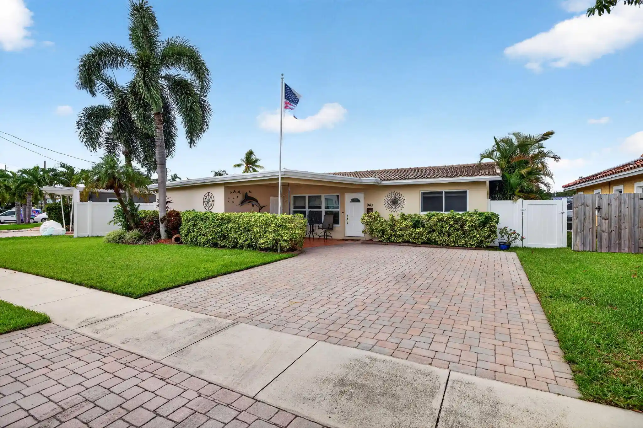 Single family home for sale at 943 Nautilus Isle, Dania, FL 33004 | MLS# B26076780