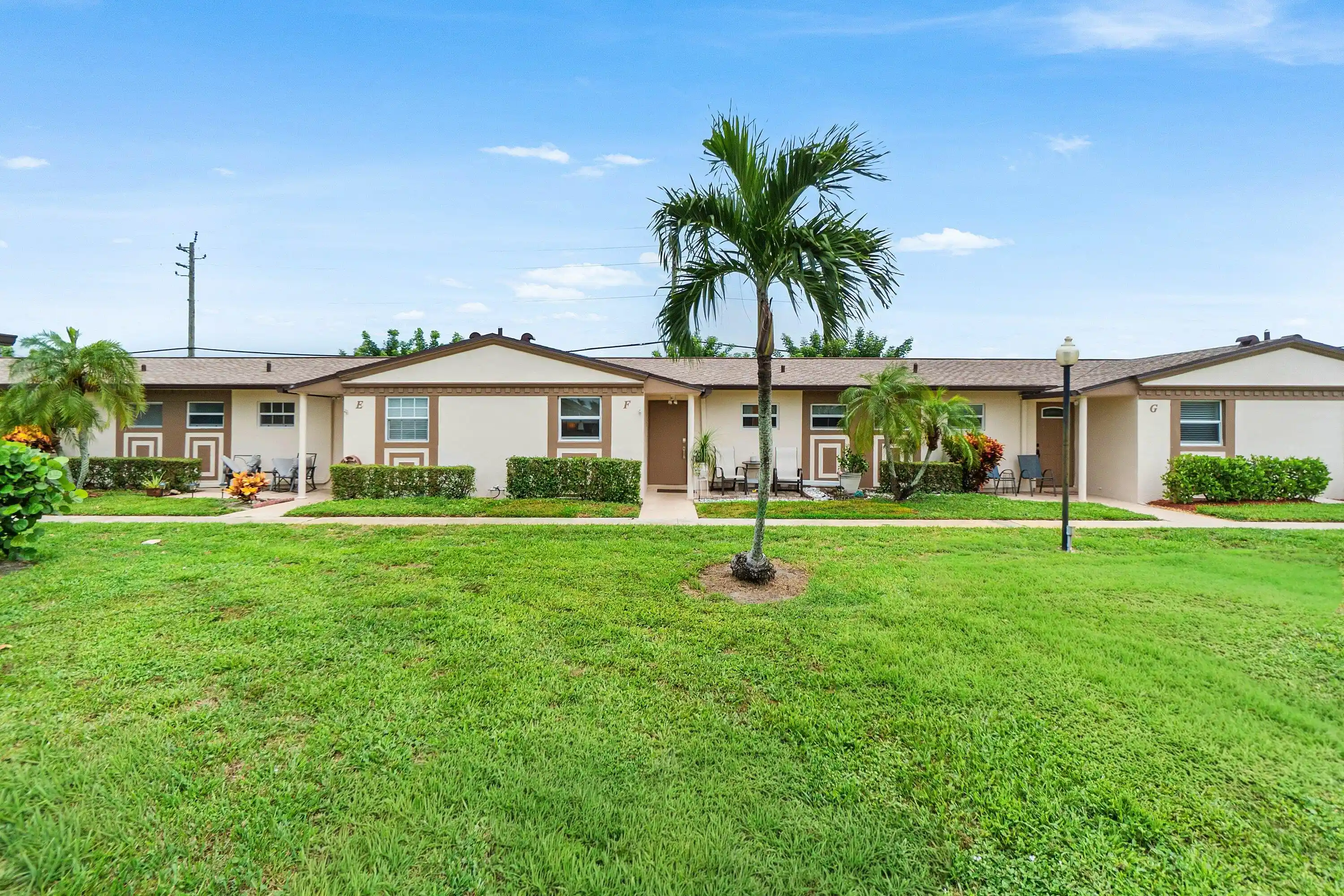 Photo 1 of Condo for sale at 2883 Crosley Dr W #F, West Palm Beach, FL 33415 | MLS# B26076901 | Listing updated on 2026-10-15