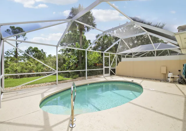 Photo 3 of Single family home for sale at 8863 Se Retreat Dr, Hobe Sound, FL 33455 | MLS# B26077146 | Listing updated on 2026-10-03