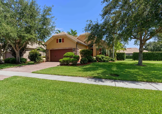 Photo 1 of Single family home for sale at 3305 Florence St, Wellington, FL 33414 | MLS# B26077233 | Listing updated on 2026-10-03