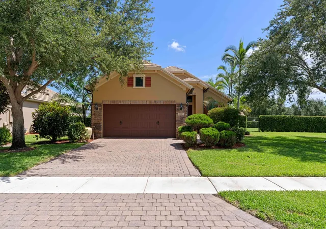 Photo 3 of Single family home for sale at 3305 Florence St, Wellington, FL 33414 | MLS# B26077233 | Listing updated on 2026-10-03