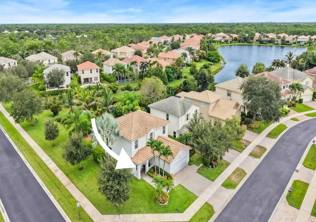 Photo 2 of Single family home for sale at 6088 Se Crooked Oak Ave, Hobe Sound, FL 33455 | MLS# B26077253 | Listing updated on 2026-10-05