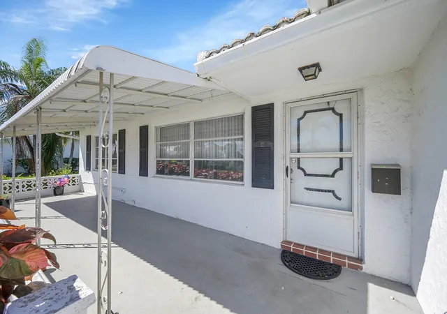 Photo 3 of Single family home for sale at 1515 Sw 21st Street, Boynton Beach, FL 33426 | MLS# B26077257 | Listing updated on 2026-10-09