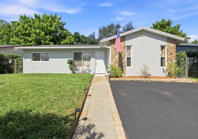 Single family home for sale at 3130 N 72nd Terrace, Hollywood, FL 33024 | MLS# B26077296