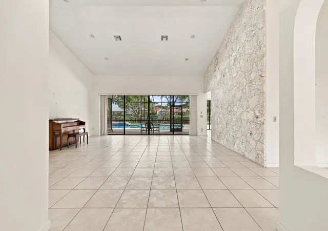 Single family home for sale at 10695 Stonebridge Blvd, Boca Raton, FL 33498 | MLS# B26077395 | Listing updated on 2026-10-10