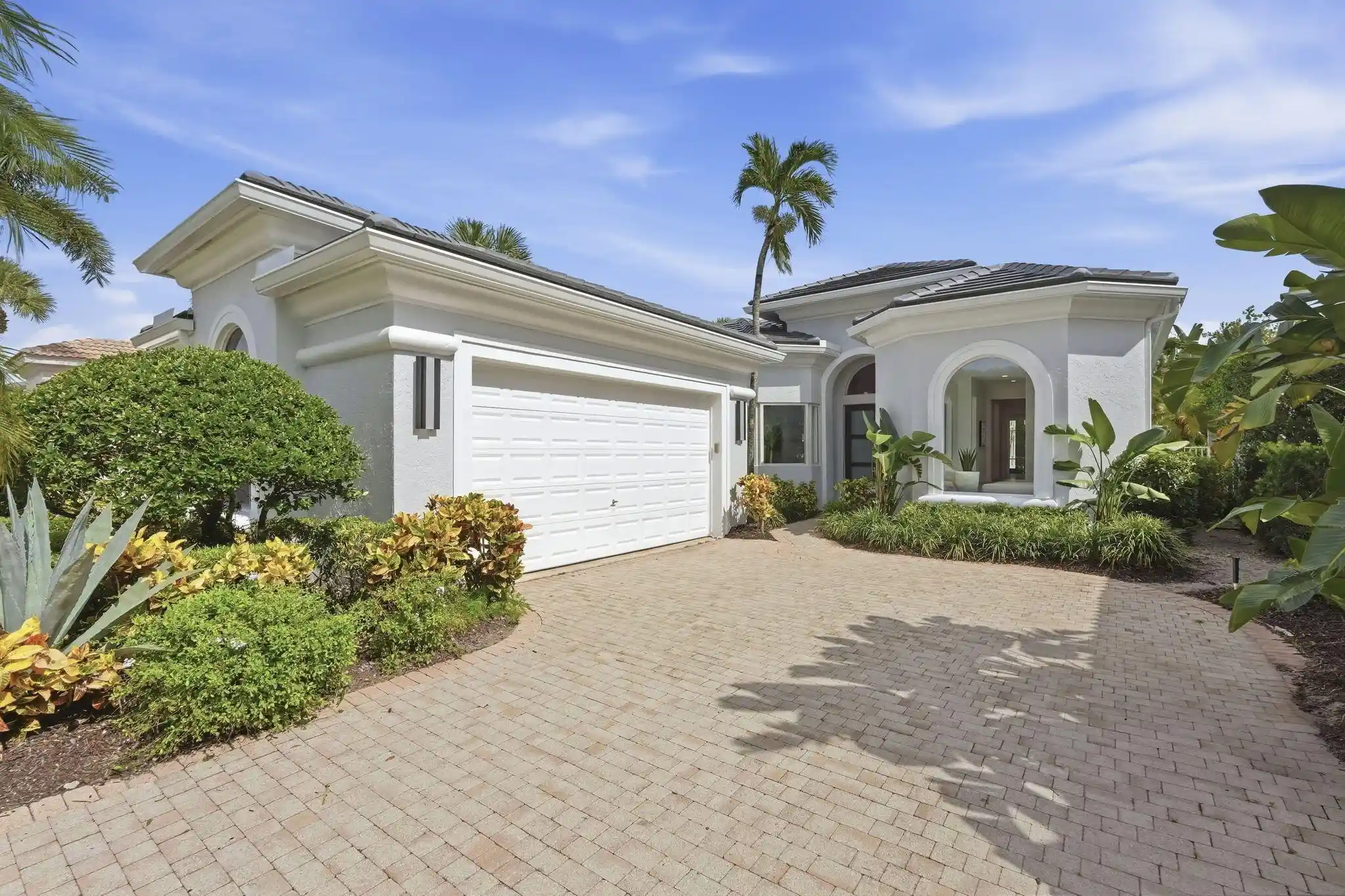 Single family home for sale at 7695 Villa D Este Way, Delray Beach, FL 33446 | MLS# B26077402