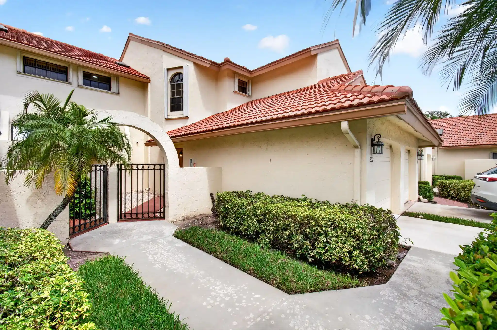 Listing Photo 1 - Condo for sale in 8320 Waterline Dr located at 8320 Waterline Dr, Boynton Beach, FL 33472 - Unit #202