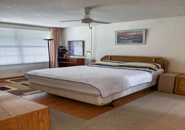 Listing Photo 5 - Condo for sale in building located at 4025 N Federal, Oakland Park, FL 33308 - Unit #121C
