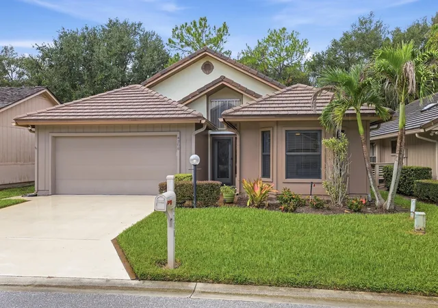Photo 3 of Single family home for sale at 4208 Sw Mallard Crk Trl, Palm City, FL 34990 | MLS# B26077567 | Listing updated on 2026-10-05