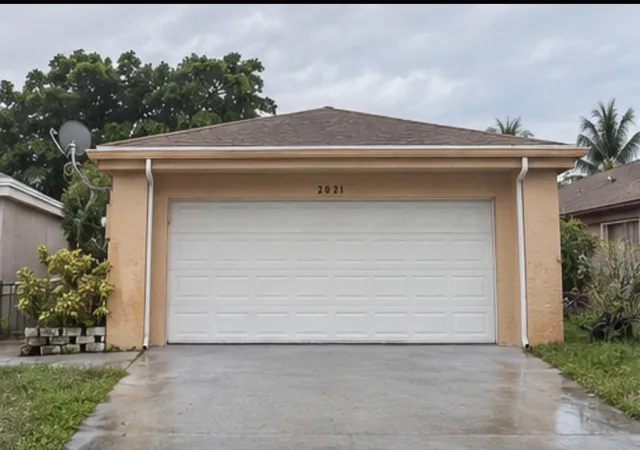 Photo 2 of Single family home for sale at 2021 Nw 35th Terrace, Coconut Creek, FL 33066 | MLS# B26077570 | Listing updated on 2026-09-23