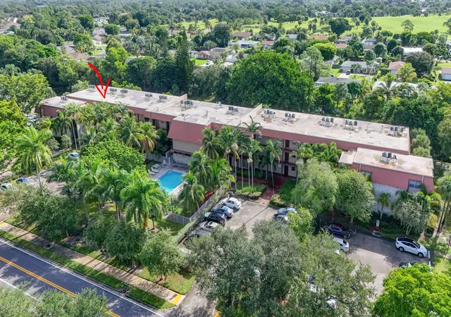 Photo 2 of Condo for sale at 120 Sparrow Dr #304, Royal Palm Beach, FL 33411 | MLS# B26077578 | Listing updated on 2026-09-30
