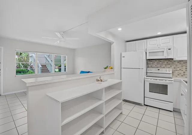 Photo 1 of Condo for sale at 591 Fanshaw O, Boca Raton, FL 33434 | MLS# B26077588 | Listing updated on 2026-10-10
