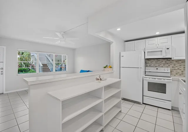 Photo 2 of Condo for sale at 591 Fanshaw O, Boca Raton, FL 33434 | MLS# B26077588 | Listing updated on 2026-10-10