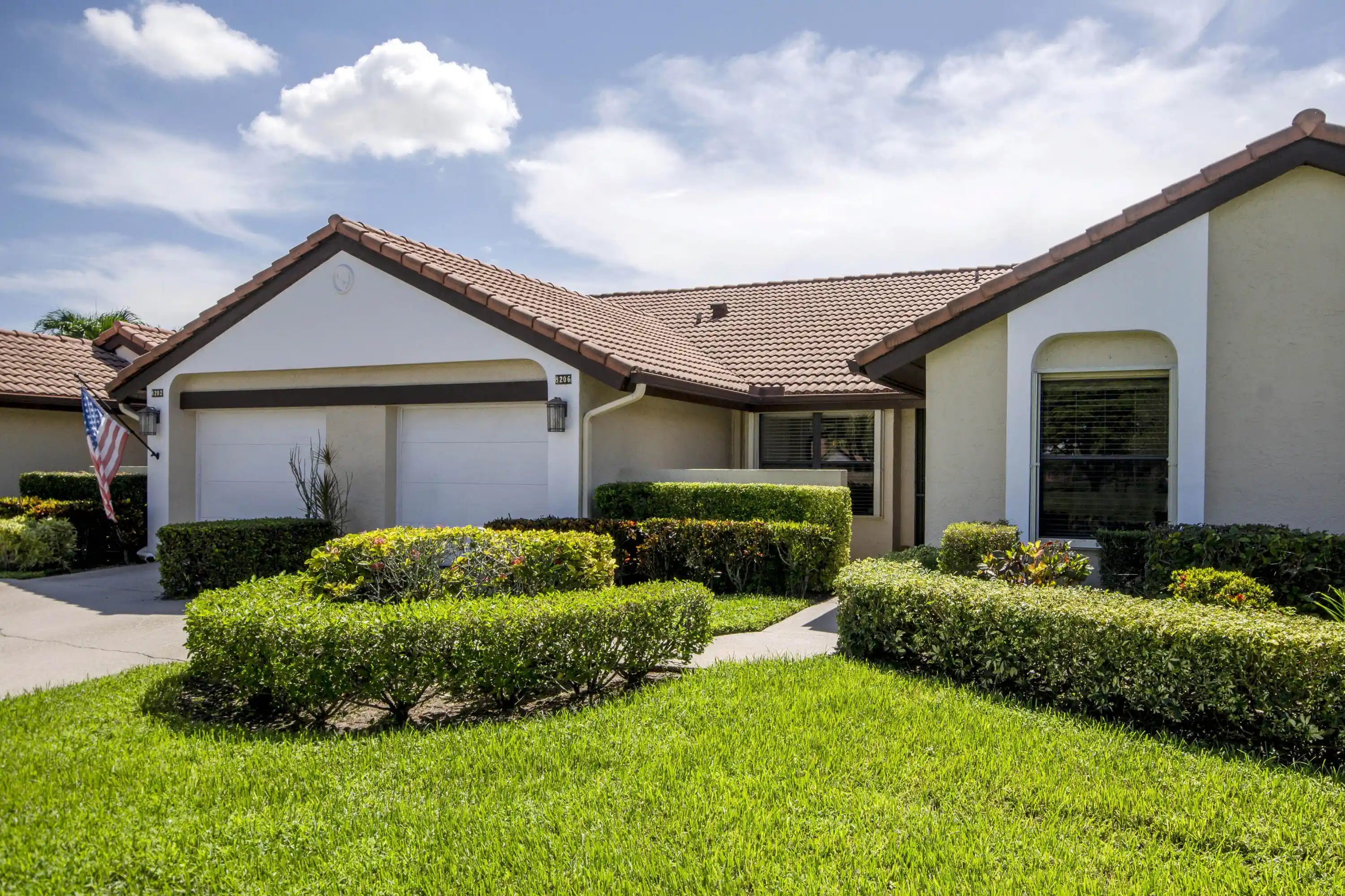 Photo 1 of Single family home for sale at 8206 Mooring Cir, Boynton Beach, FL 33472 | MLS# B26077585 | Listing updated on 2026-10-27