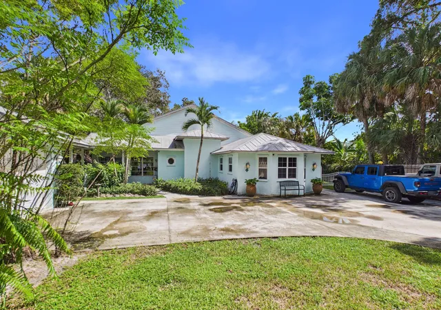 Photo 3 of Single family home for sale at 3679 Sw Saint Lucie Shrs Dr, Palm City, FL 34990 | MLS# B26077629 | Listing updated on 2026-10-07