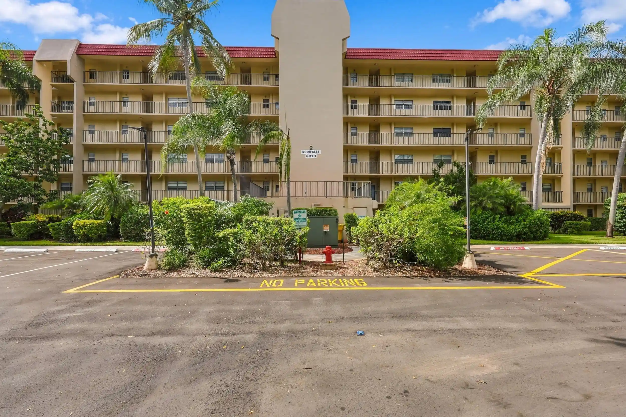 Condo for sale at 3810 Via Poinciana #202, Lake Worth, FL 33467 | MLS# B26077674