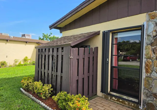 Photo 3 of Single family home for sale at 504 Briarwood Cir #1-54, Hollywood, FL 33024 | MLS# B26077696 | Listing updated on 2026-10-01