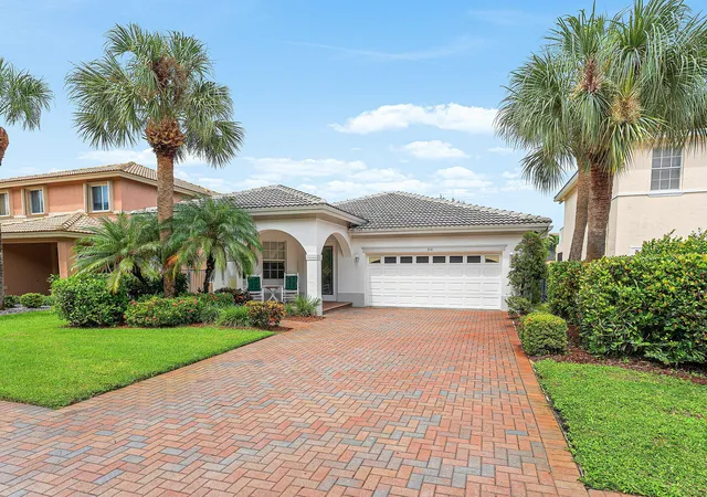 Photo 2 of Single family home for sale at 310 Venice Blvd #310, West Palm Beach, FL 33411 | MLS# B26077717 | Listing updated on 2026-10-01