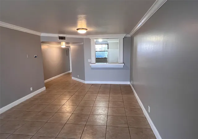 Photo 3 of Condo for sale at 118 Lake Emerald Dr #103, Oakland Park, FL 33309 | MLS# B26077763 | Listing updated on 2026-09-23
