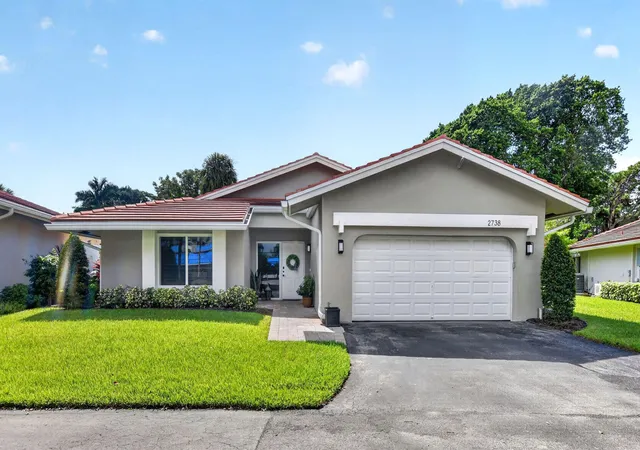Photo 1 of Single family home for sale at 2738 Deer Crk Kelly Brooke Ln, Deerfield Beach, FL 33442 | MLS# B26077791 | Listing updated on 2026-10-08