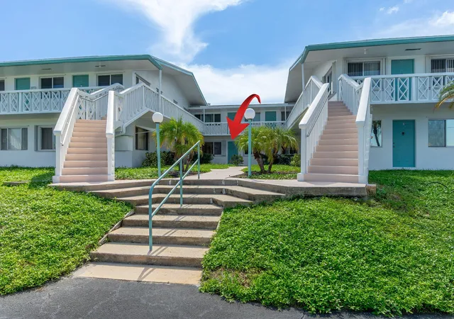 Photo 2 of Condo for sale at 2290 Sunset Ave #7, Lake Worth Beach, FL 33461 | MLS# B26077803 | Listing updated on 2026-10-01