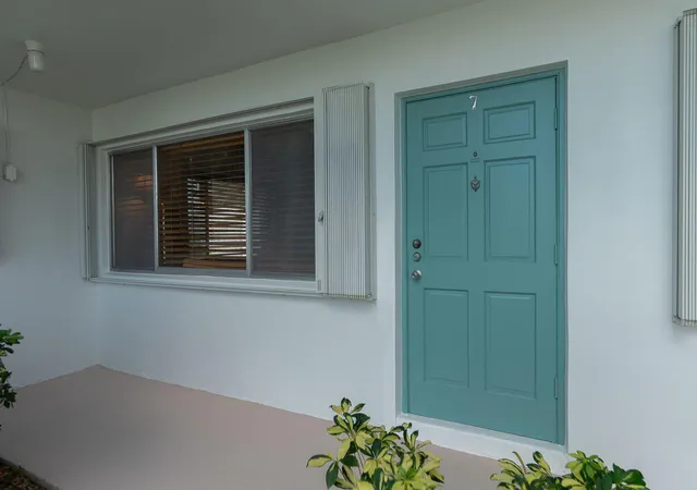 Photo 3 of Condo for sale at 2290 Sunset Ave #7, Lake Worth Beach, FL 33461 | MLS# B26077803 | Listing updated on 2026-10-01