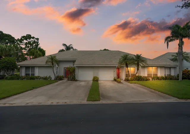 Photo 1 of Single family home for sale at 2696 Sw Westlake Cir, Palm City, FL 34990 | MLS# B26077862 | Listing updated on 2026-10-07