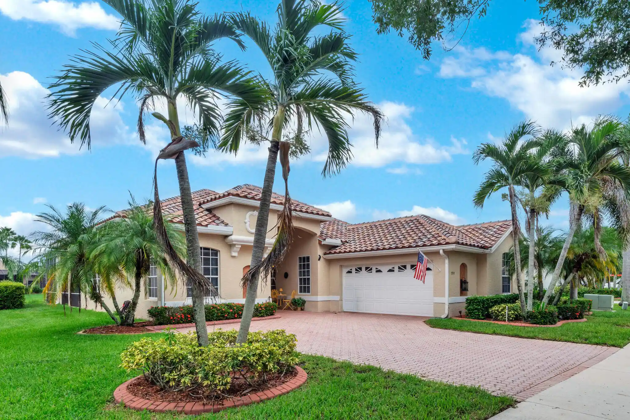 Photo 1 of Single family home for sale at 700 Sw Lake Charles Cir, Port Saint Lucie, FL 34986 | MLS# B26077873 | Listing updated on 2026-10-26