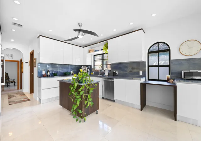 Photo 3 of Single family home for sale at 80 Se Olive Way, Boca Raton, FL 33432 | MLS# B26077904 | Listing updated on 2026-10-05
