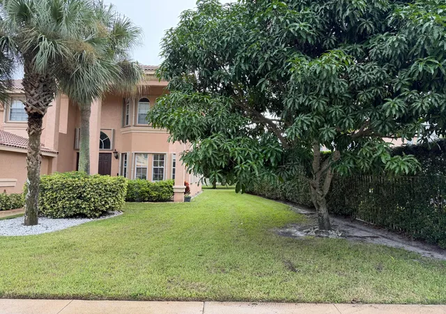 Photo 3 of Single family home for sale at 2243 Ridgewood Cir, Royal Palm Beach, FL 33411 | MLS# B26077929 | Listing updated on 2026-10-08