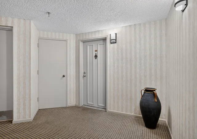Photo 4 of Condo for sale at 6463 La Costa Dr #402, Boca Raton, FL 33433 | MLS# B26077956 | Listing updated on 2026-10-01