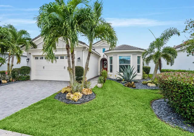 Photo 3 of Single family home for sale at 15978 Whippoorwill Cir, Loxahatchee, FL 33470 | MLS# B26078025 | Listing updated on 2026-10-10