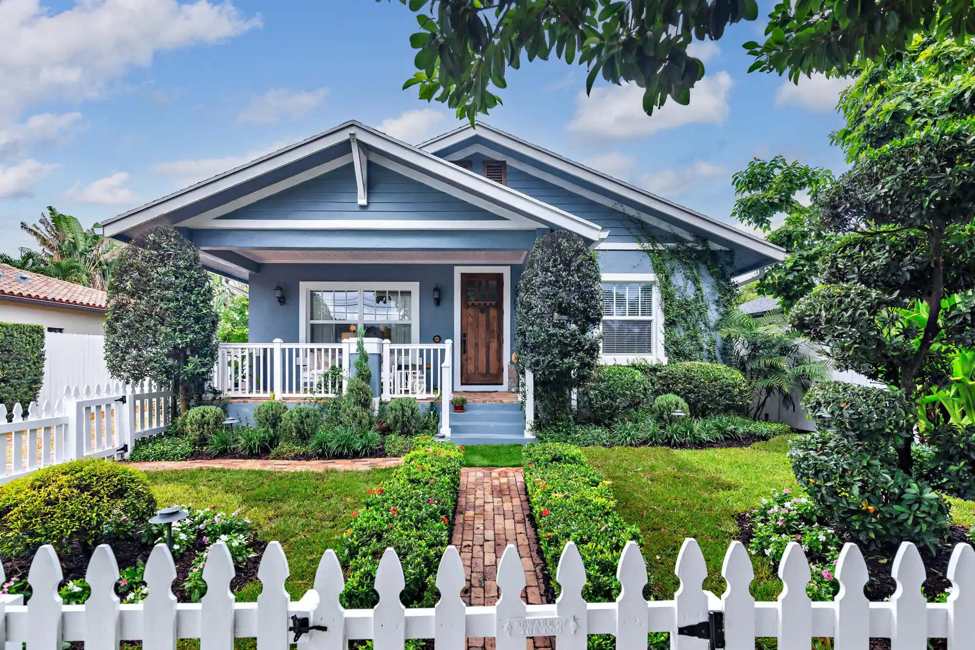 Single family home for sale at 3509 Poinsettia Ave, West Palm Beach, FL 33407 | MLS# B26078058