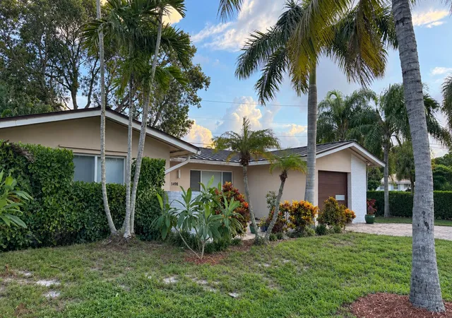 Photo 2 of Single family home for sale at 1498 Sw 9th Street, Boca Raton, FL 33486 | MLS# B26078075 | Listing updated on 2026-10-01