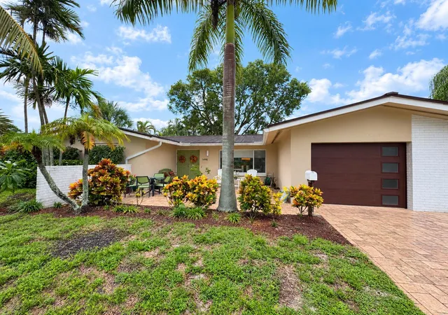 Photo 3 of Single family home for sale at 1498 Sw 9th Street, Boca Raton, FL 33486 | MLS# B26078075 | Listing updated on 2026-10-01