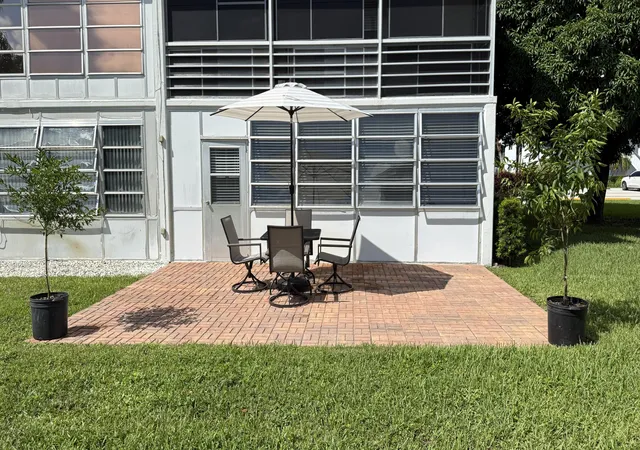 Photo 2 of Sale Pending at 114 Oakridge I #114, Deerfield Beach, FL 33442 | MLS# B26078096 | Listing updated on 2026-09-30