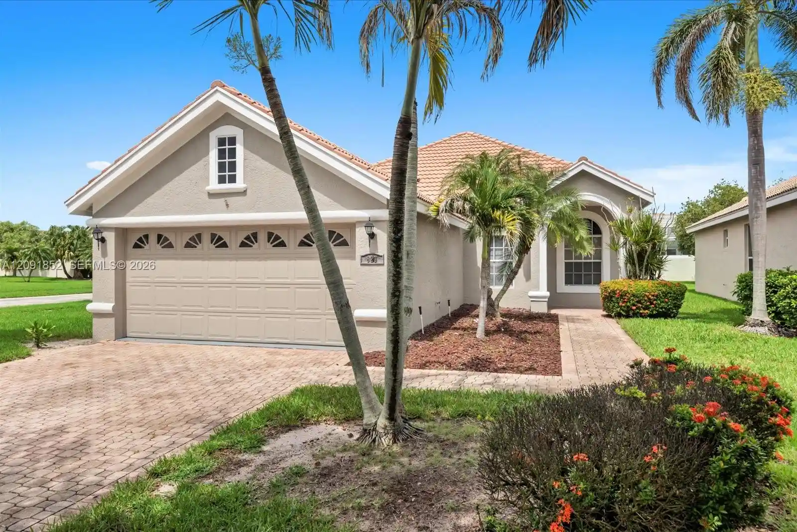 Photo 1 of Single family home for sale at 827 Sw Lake Charles Cir, Port Saint Lucie, FL 34986 | MLS# A12091852 | Listing updated on 2026-10-28