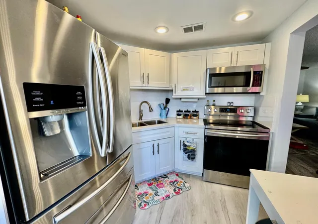 Photo 2 of Condo for sale at 960 Crystal Lake #206, Deerfield Beach, FL 33064 | MLS# B26078101 | Listing updated on 2026-10-10