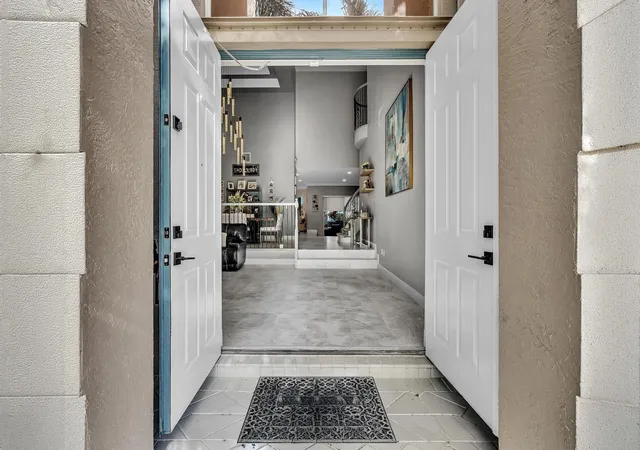 Photo 3 of Single family home for sale at 9178 Delemar Ct, Wellington, FL 33414 | MLS# B26078131 | Listing updated on 2026-09-24