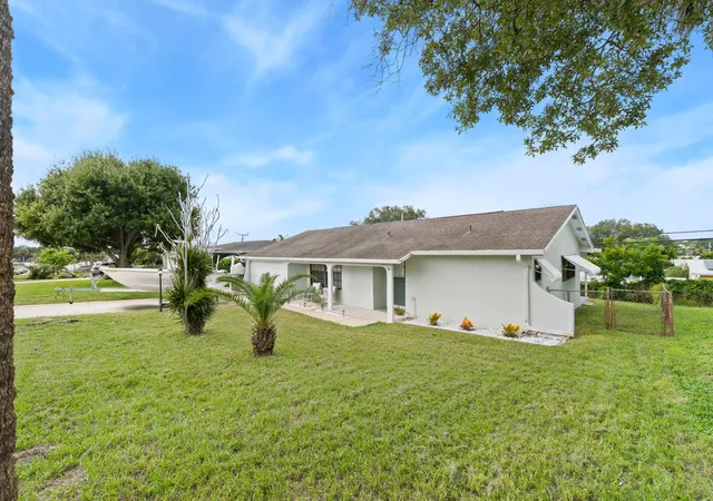 Photo 3 of Single family home for sale at 3474 Ne Sandra Dr, Jensen Beach, FL 34957 | MLS# B26078220 | Listing updated on 2026-10-01