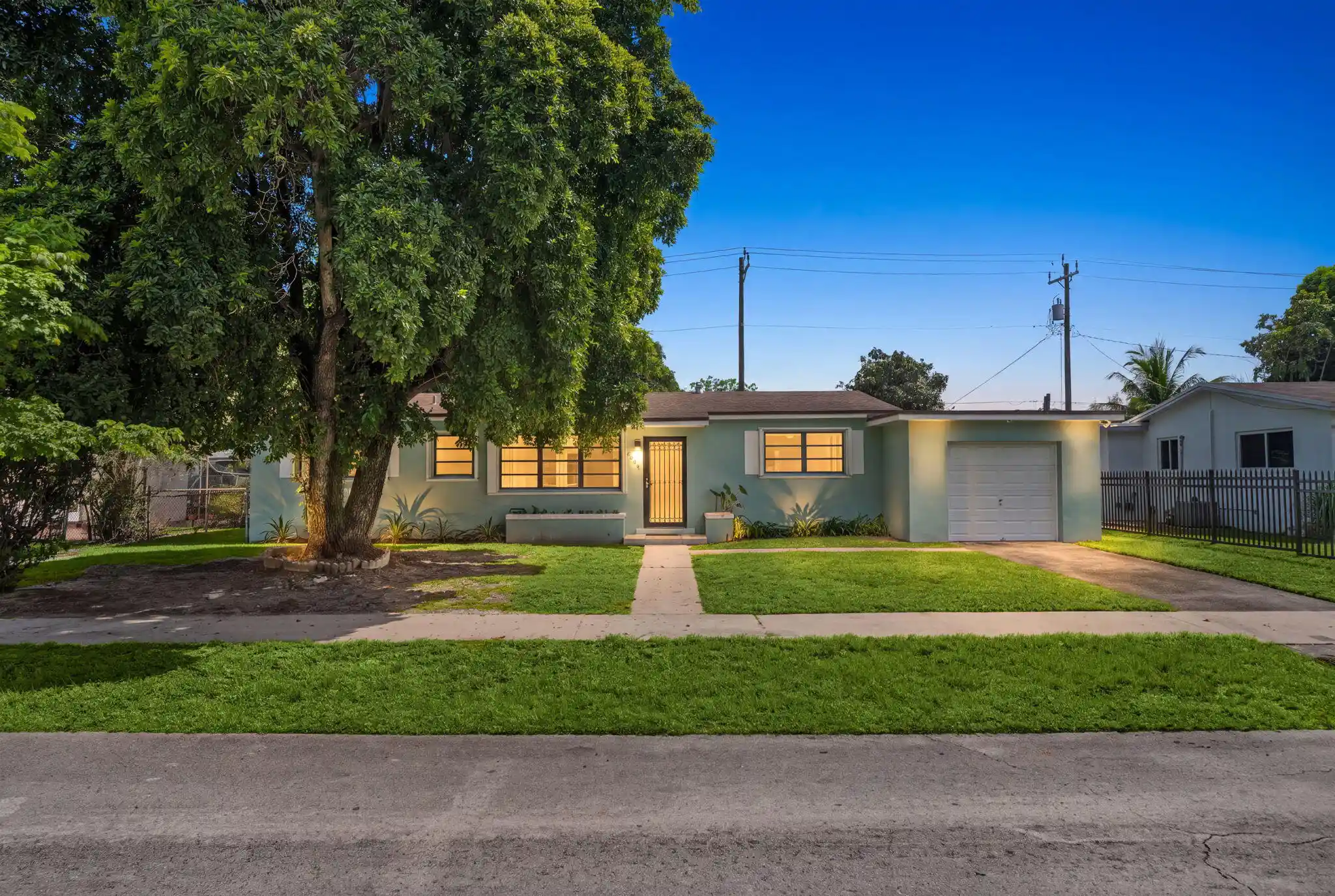 Photo 1 of Single family home for sale at 3850 Nw 169th Terrace, Miami Gardens, FL 33055 | MLS# B26078249 | Listing updated on 2026-10-29