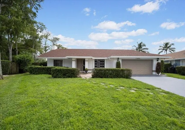 Photo 1 of Single family home for sale at 13950 Barberry Ct, Wellington, FL 33414 | MLS# B26078257 | Listing updated on 2026-09-23