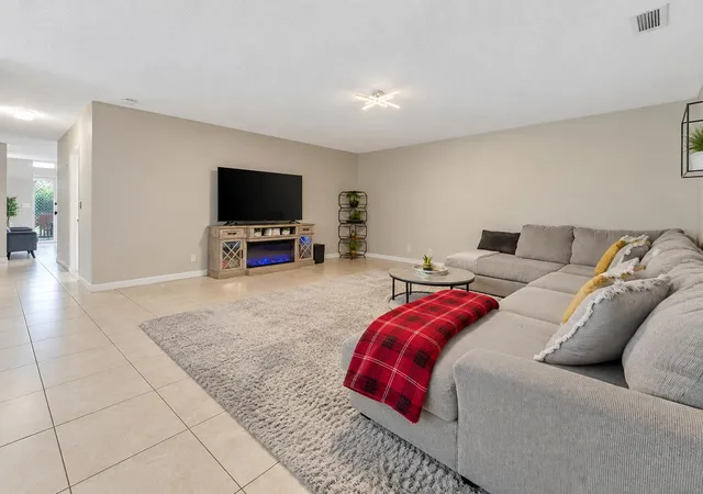 Photo 1 of Single family home for sale at 12230 Dartmoor Dr, Wellington, FL 33414 | MLS# B26078269 | Listing updated on 2026-10-10